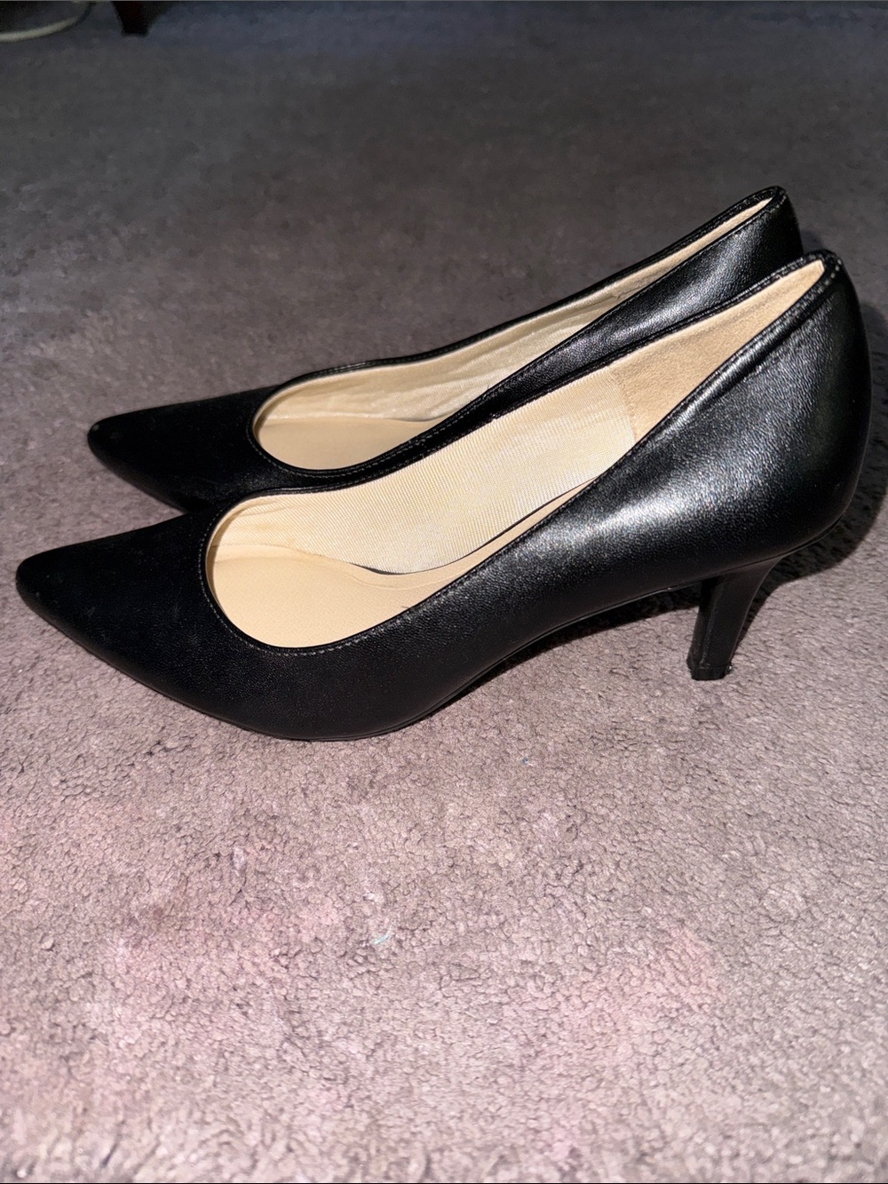 Life Stride Black Pointed-Toe Slip-On heels with Cream Insole